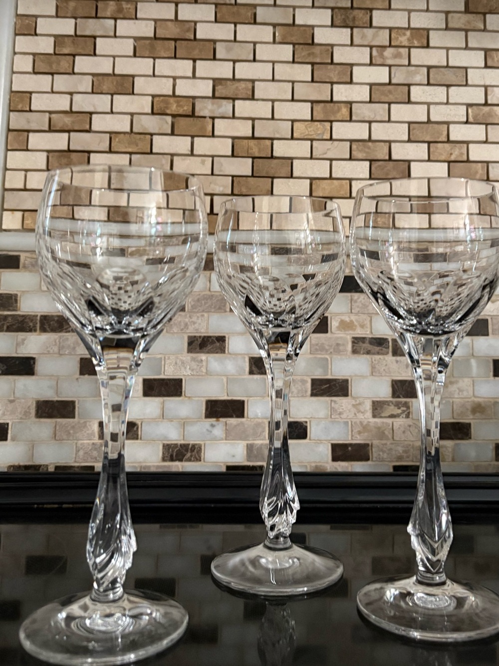 Cut Crystal-Style Clear Wine Glasses - Set of 3